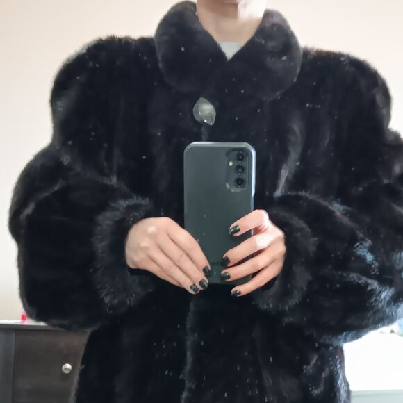 Glamourous Vintage Deep Brown Black Fur Mink Coat 1980s Canada - Picture 1 of 10